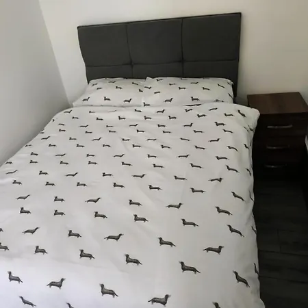 Cozy Flat Near Talbot Pub *